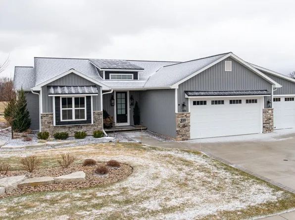1831 White Dove Ln, Kaukauna, WI 54130