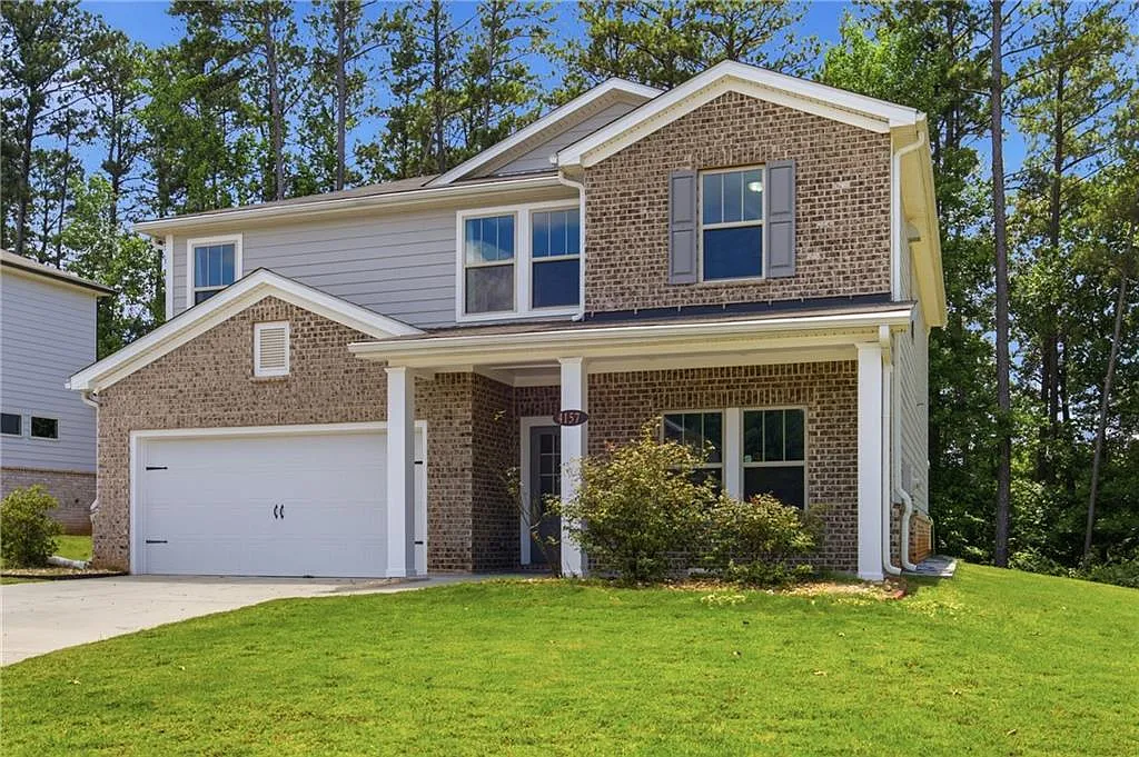 5 bed, 3.0 bath, 2742 sqft, $2,750 — Photo 2