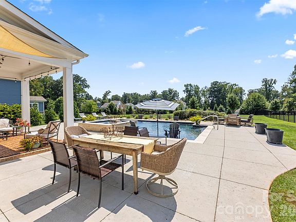 5th image of 148 Cherry Crossing Ln