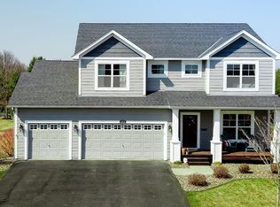 2213 Vermillion Curv, Woodbury, MN 55129