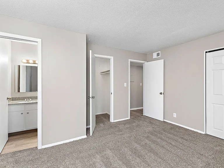 Havencroft Apartments — Photo 18