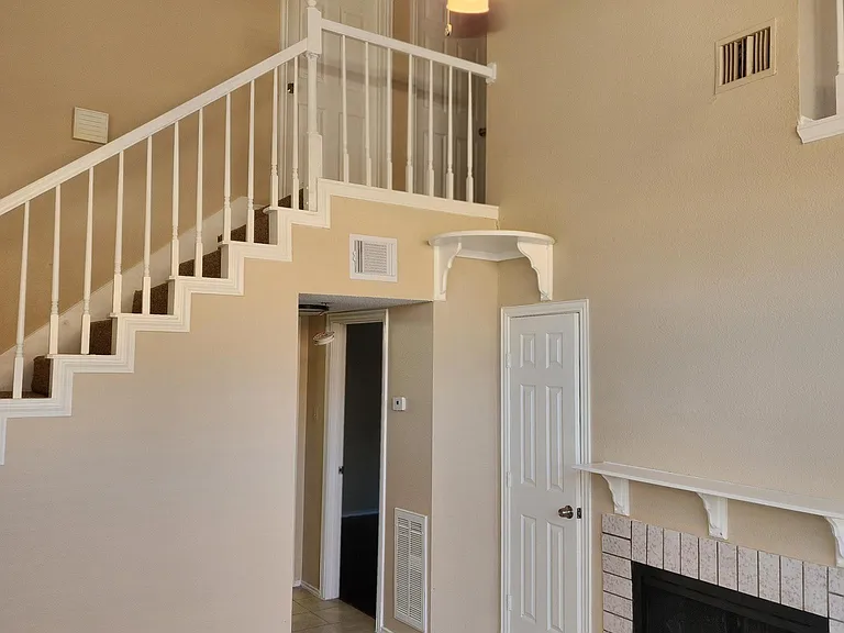 826 Springwood Dr — Photo 19