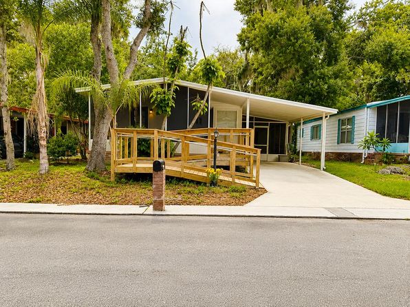 3511 Woodcrest Dr