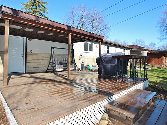 5th image of 1147 Highview Ln