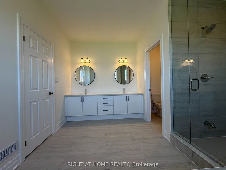 2127 Binbrook Dr — Photo 33