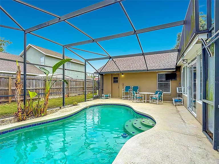 227 Robbins Rest Cir — Photo 26