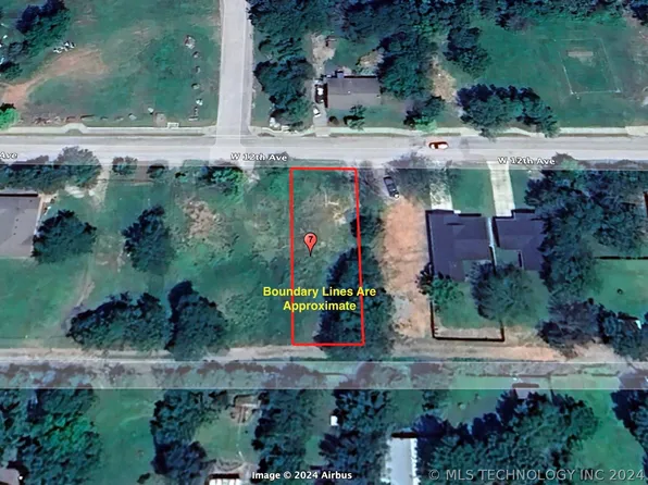 226 W 12th Ave, Bristow, OK 74010