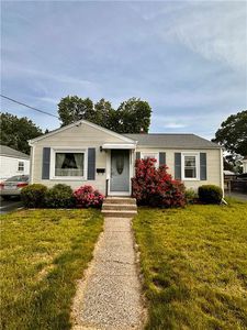 100 Benedict St, Pawtucket, RI, 02861