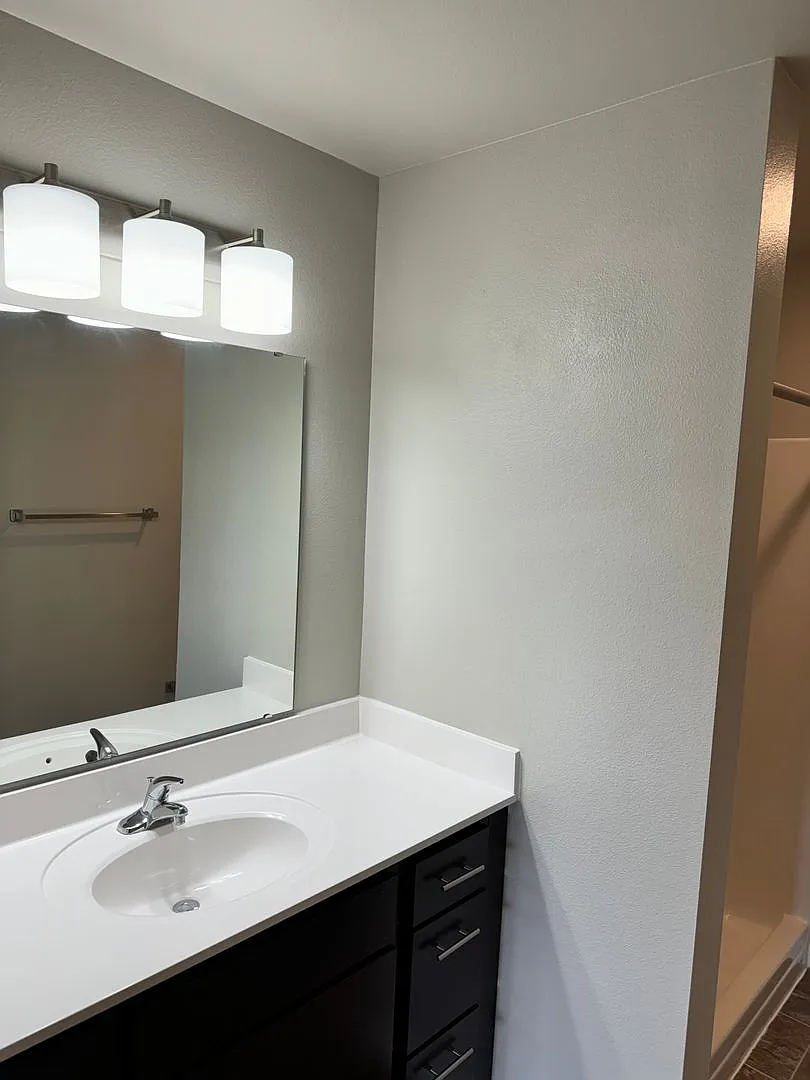 2 bedroom 2 bathroom in Detroit Lakes, MN — Photo 4
