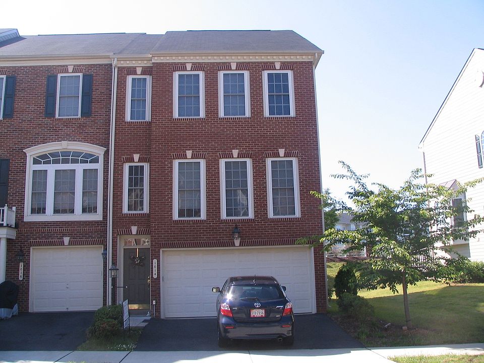 1st image of 1014 Hotchkiss Pl