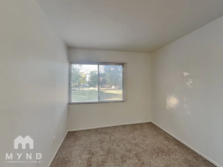 5924 N 83rd St — Photo 13