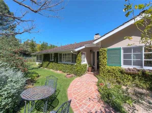 4451 Coronet Dr, Encino, CA 91316