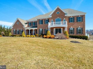 16742 Falconhurst Dr, Purcellville, VA 20132