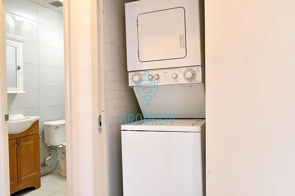 Rented by null | media 39