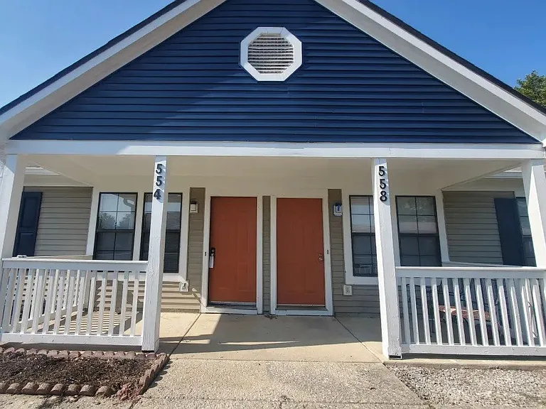 Oak Run Apartments — Photo 11