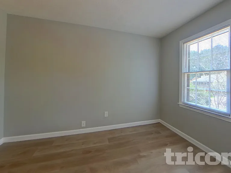 4809 Glenwhite Dr — Photo 11