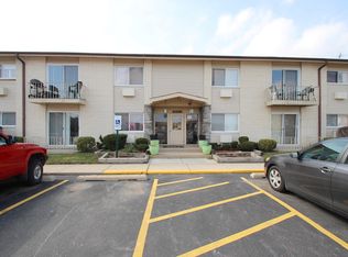 8896 David Pl #103C, Des Plaines, IL 60016