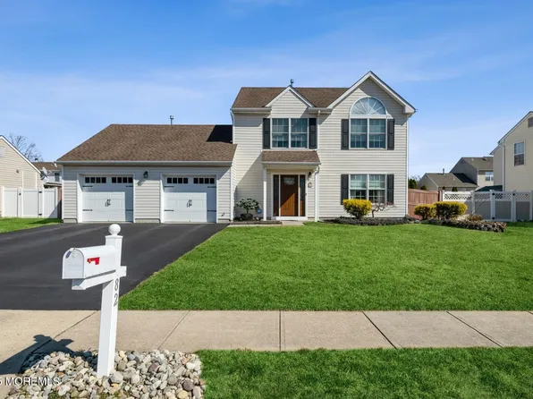 82 Cascades Avenue, Howell, NJ 07731