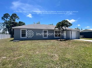 1066 SE Proctor Ln, Port Saint Lucie, FL 34983