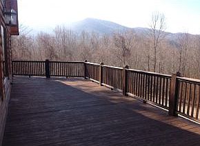 2nd image of 305 Blackberry Cove Cir