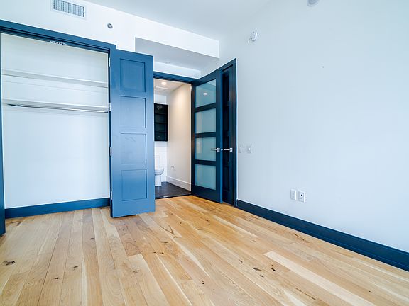 4th image of 10 Montieth St APT 236