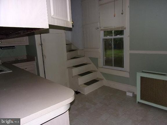 4th image of 406 Maryland Ave