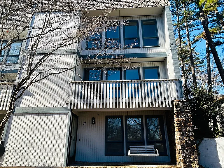 17 Dogwood Dr — Photo 3