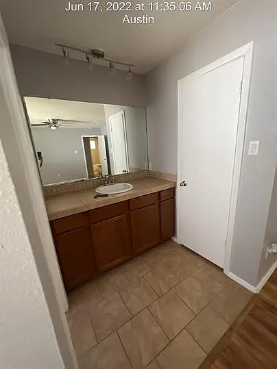 2811 Crownspoint Dr — Photo 14