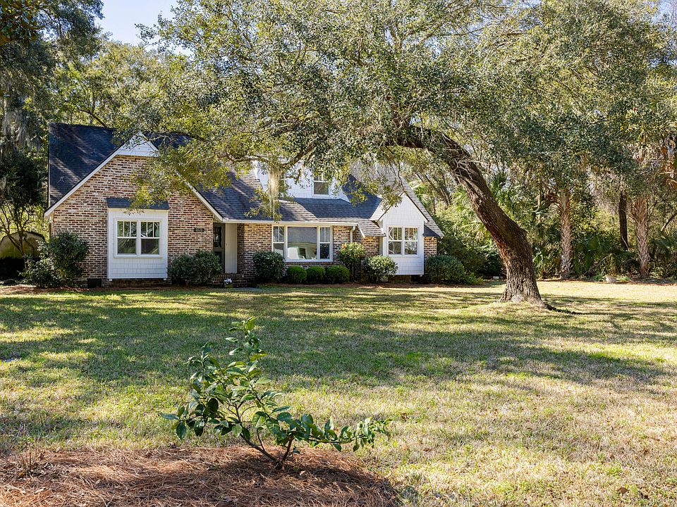 1st image of 1521 W Palmetto Fort Dr