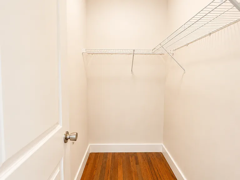 152 Parkwood Ave #2 — Photo 13