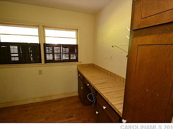 4th image of 4752 Amity Pl