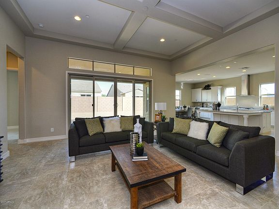 3rd image of 10184 W Avenida Del Ray --