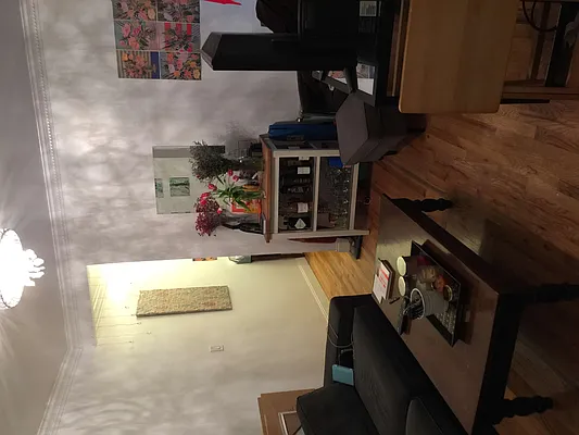 Rented by Sean Mashihi, LREB | media 34