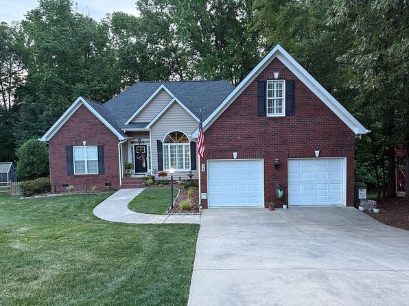 829 Savannah Place Dr
