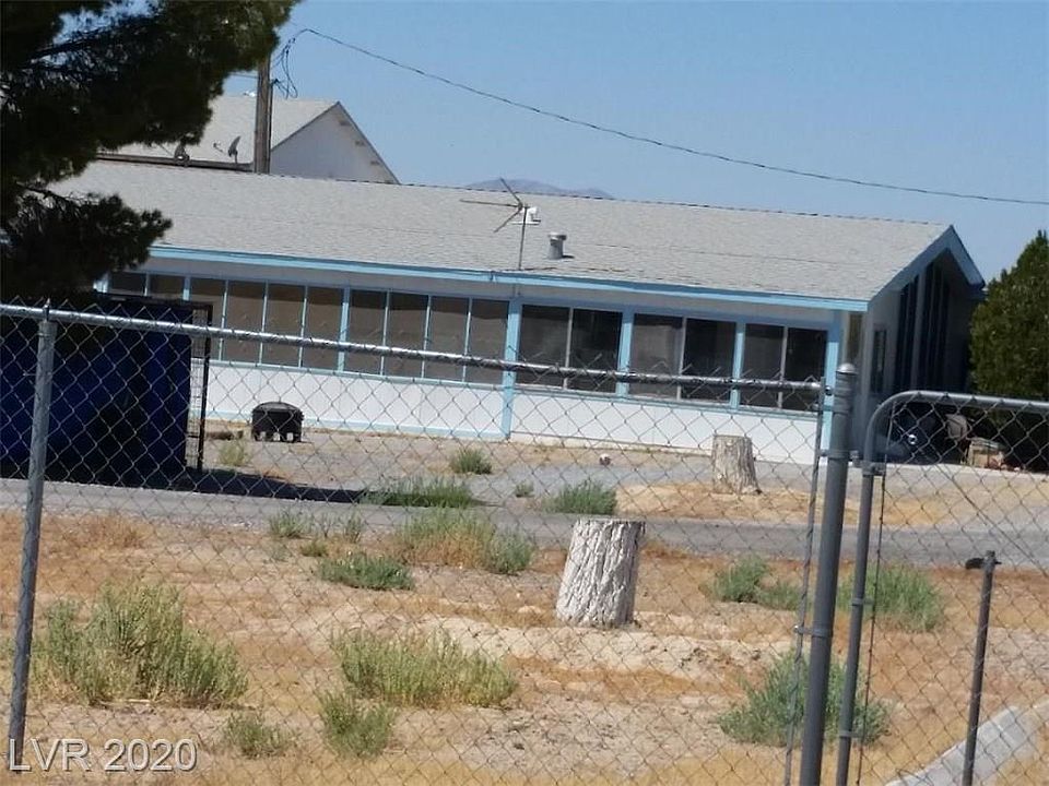 1st image of 1650 Sharon St