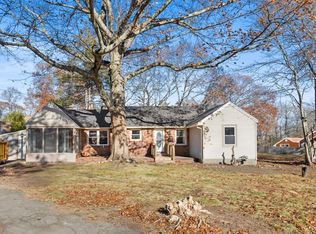 51 Himoor Cir, Randolph, MA 02368