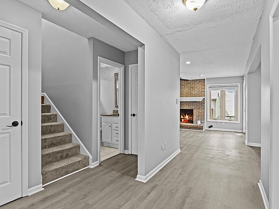 4th image of 2140 Fort Harrods Dr APT 23