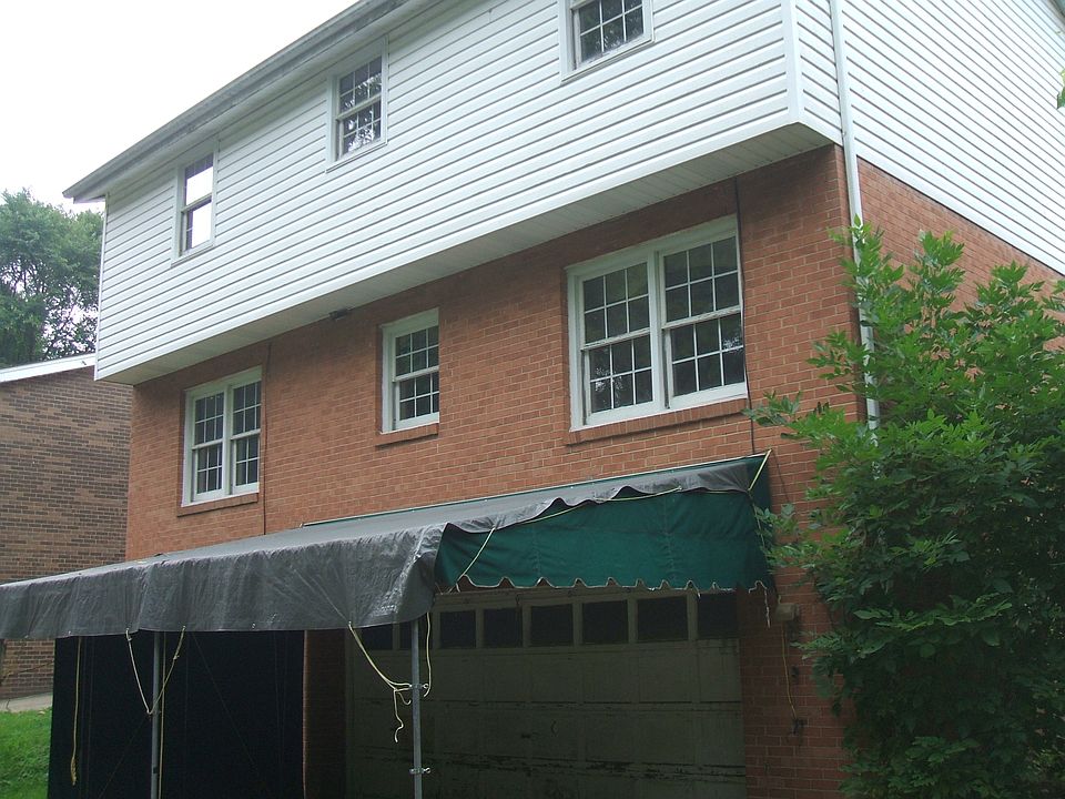 Wonderful 2 car garage 