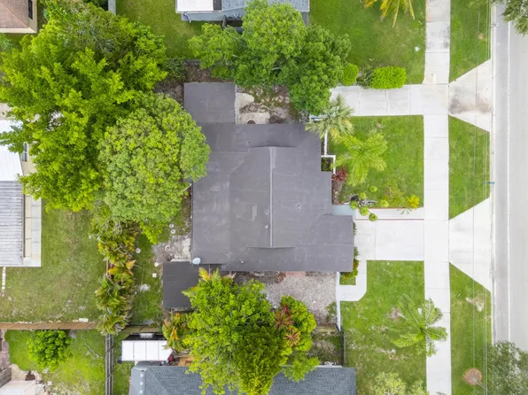 849 Royal Palm Beach Boulevard, Royal Palm Beach, FL 33411