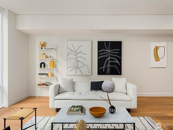 5th image of 121 Stewart Street #1305