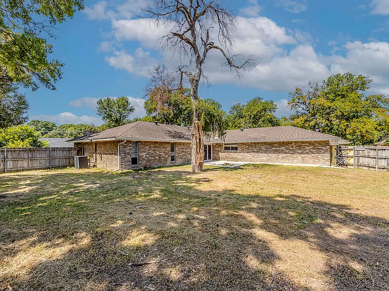337 Woodbrook Dr — Photo 32