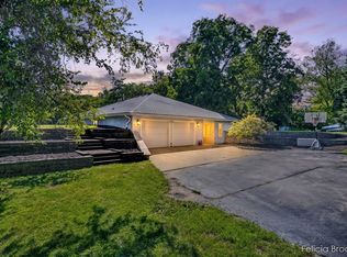 9840 E Barnum Rd, Woodland, MI 48897