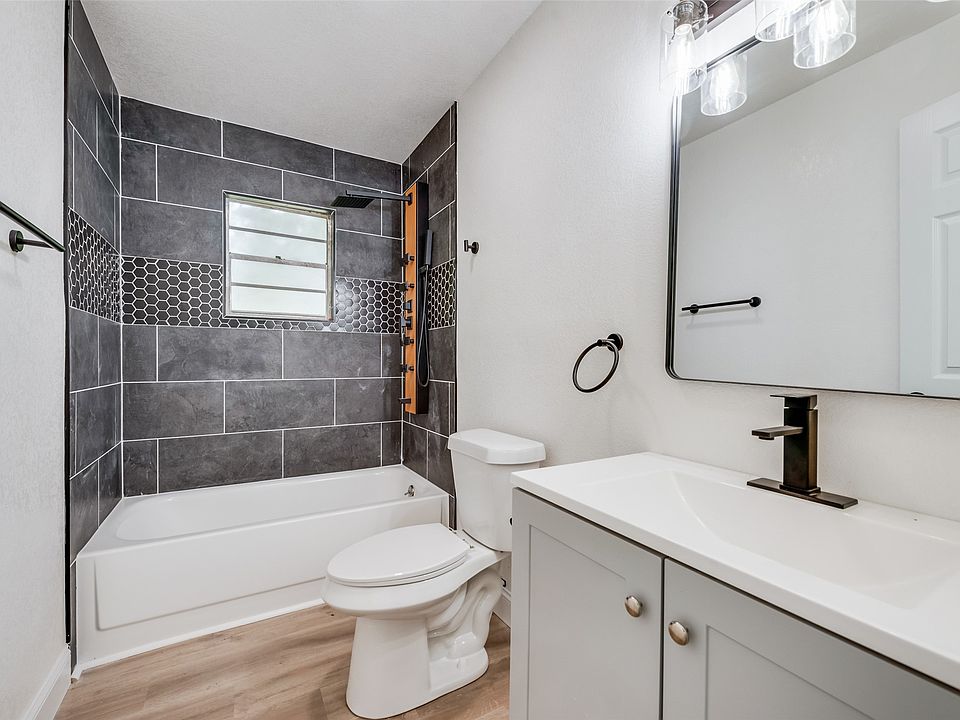 1st image of 126 Stephens St
