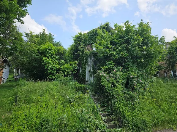 709 7th St, Marianna, PA 15345
