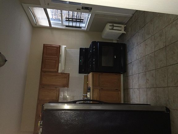 4th image of 7756 S Throop St #2