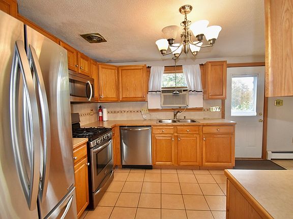 5th image of 67 Andover St