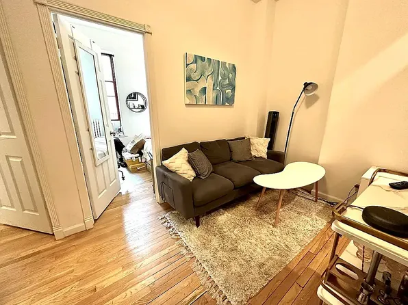 152 8th Avenue image 1 of 8