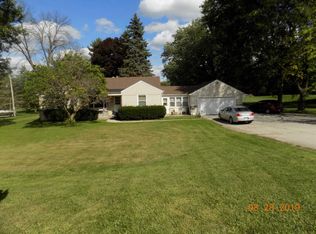 1530 N Calhoun Rd, Brookfield, WI 53005