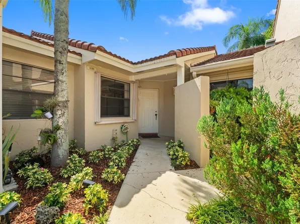 6310 NW 170th Lane #6310, Hialeah, FL 33015