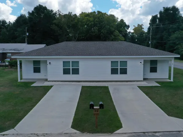 32 Constitution Ave #A, B Defuniak Springs, FL 32433